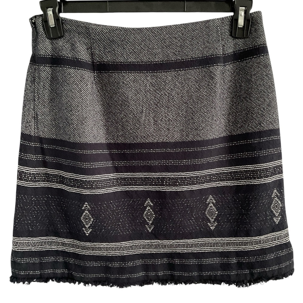 LOFT Black and Gray Patterned Mini Skirt size 6